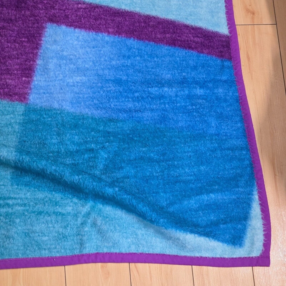 Dolan Geometric Throw Blanket Unisex‎ Large Purple Blue Teal Vintage Retro - Picture 2 of 8